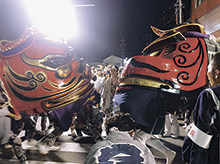 篠ノ井で祇園祭、大獅子躍動